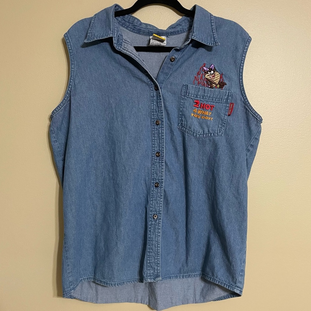 Vintage Looney‎ Tunes Embroidered Denim Vest 100% cotton womens size 14/16